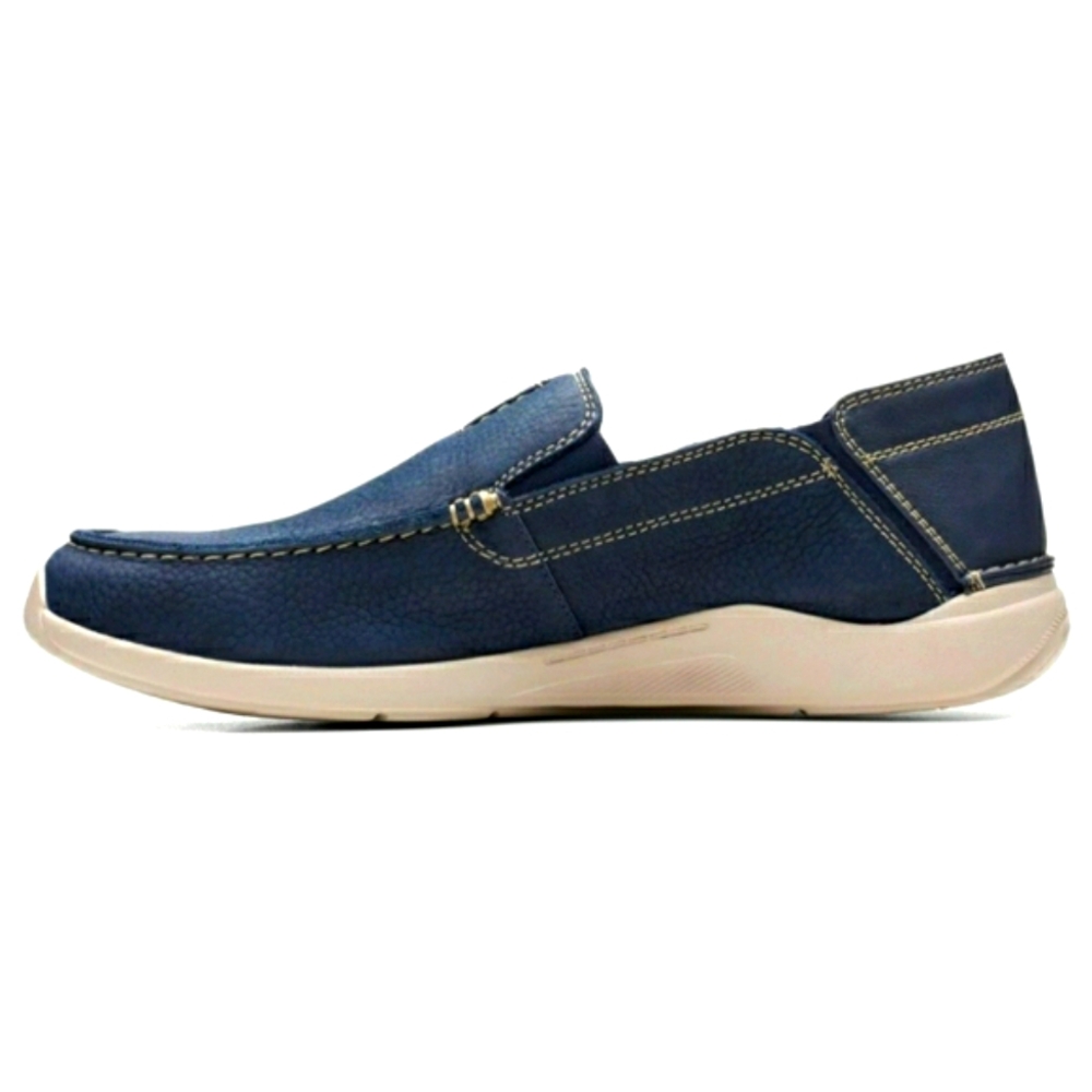Brand New Clarks men's loafer shoe. comfortable to wear all day - Picture 2 of 4